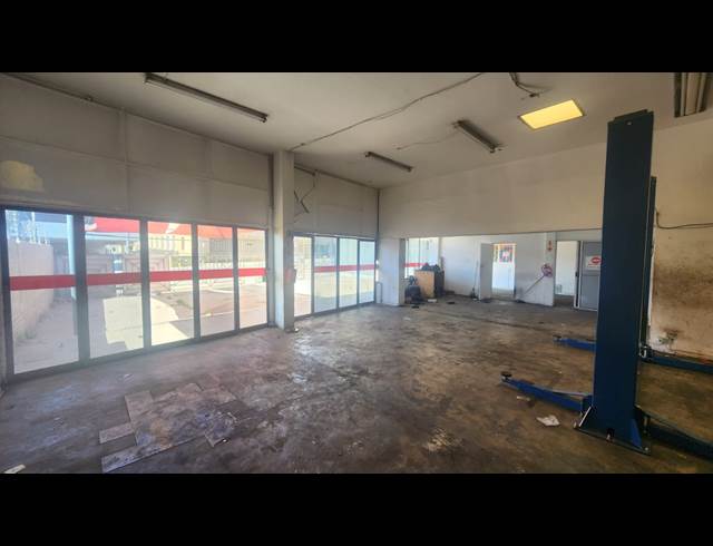 200M² OFFICE TO LET IN CAPITAL PARK