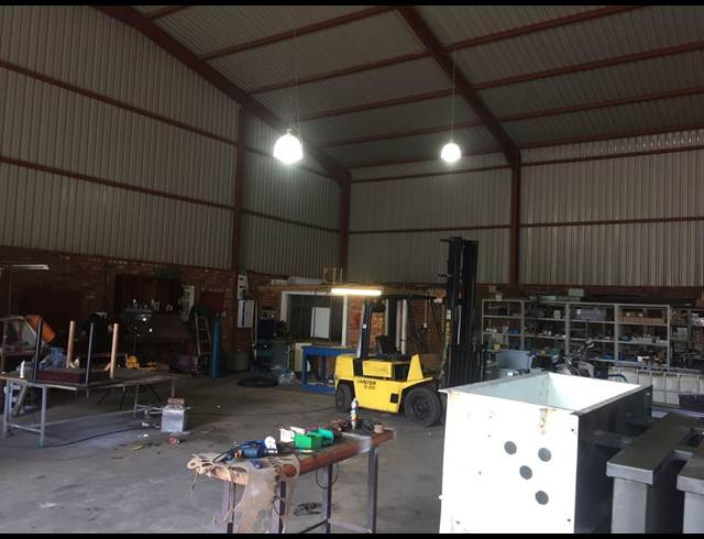 430M² WAREHOUSE TO LET IN ANDERBOLT