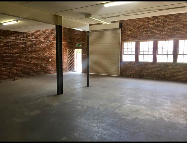315M² WAREHOUSE TO LET IN STRIJDOMPARK