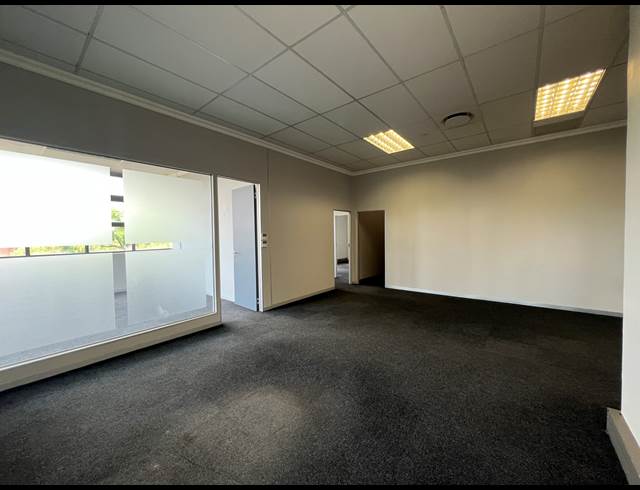 309M² OFFICE TO LET IN HIGHVELD