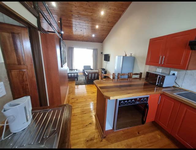 1 BEDROOM PROPERTY TO RENT IN COUNTRY CLUB