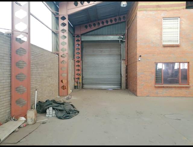 1,850M² WAREHOUSE RENTED IN WADEVILLE