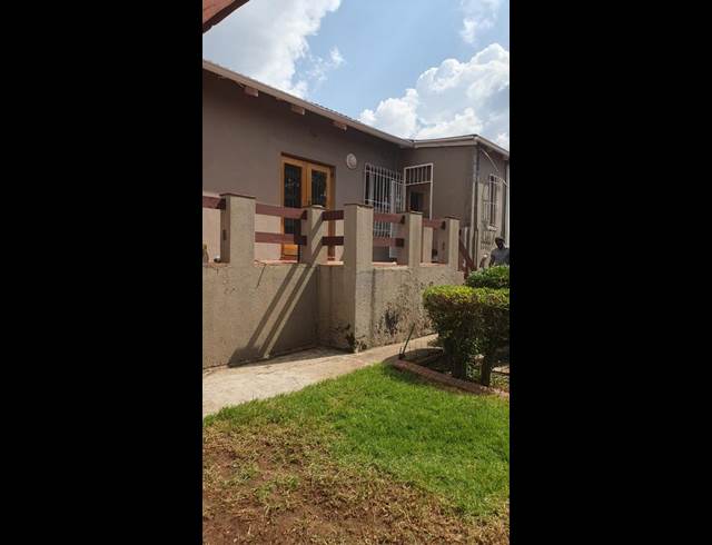 3 BEDROOM PROPERTY TO RENT IN KENSINGTON