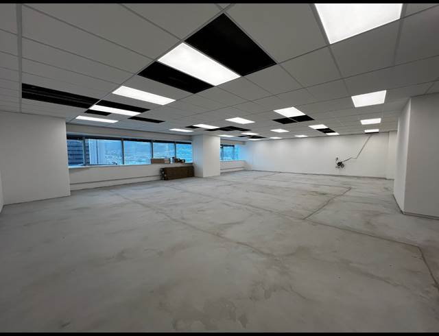 230M² OFFICE TO LET IN FORESHORE