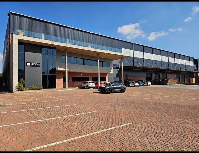 6,940M² WAREHOUSE TO LET IN NORTH RIDING