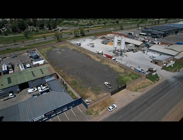 4,289M² INDUSTRIAL YARD TO LET IN ALRODE