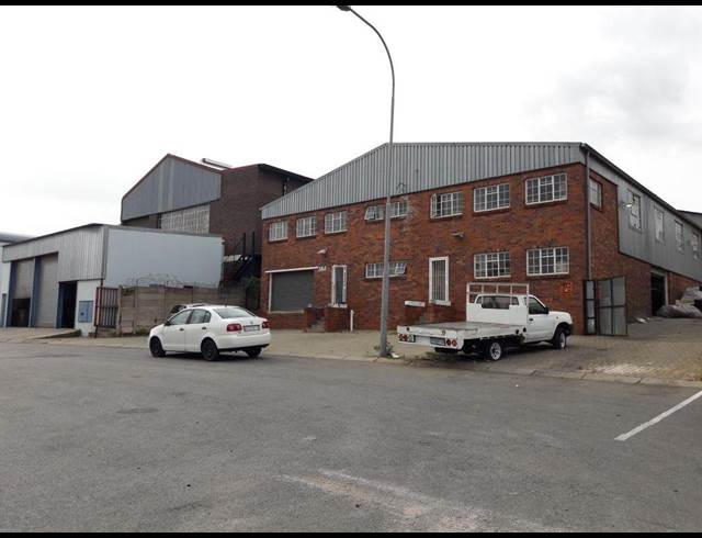 450M² WAREHOUSE RENTED IN INDUSTRIA NORTH
