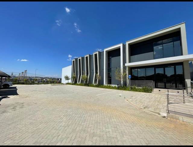 INDUSTRIAL PROPERTY TO RENT IN SAMRAND BUSINESS PARK