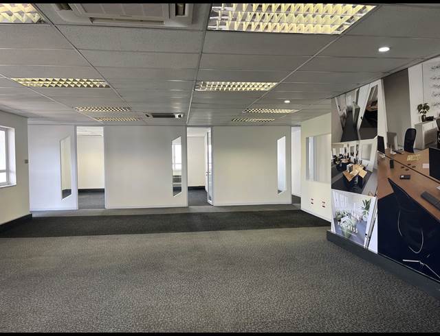 1,224M² OFFICE TO LET IN BRYANSTON