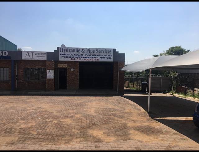 250M² WAREHOUSE RENTED IN SILVERTON