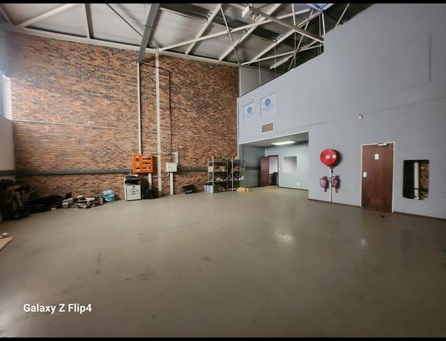 440M² WAREHOUSE TO LET IN RANDJESPARK