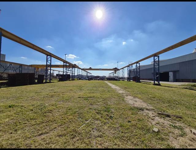 3,000M² INDUSTRIAL YARD TO LET IN ROODEKOP