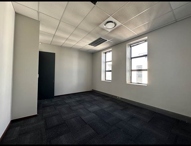 133M² OFFICE TO LET IN HIGHVELD TECHNOPARK