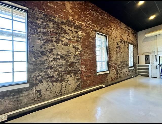 105M² OFFICE TO LET IN WOODSTOCK