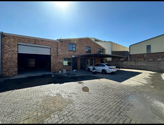 380M² FACTORY TO LET IN ANDERBOLT