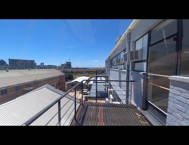 122M² BUSINESS RENTED IN WOODSTOCK