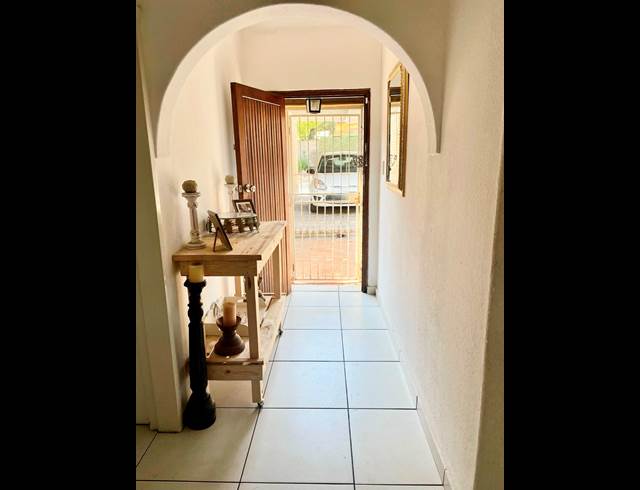 3 bed property to rent in NORKEM PARK