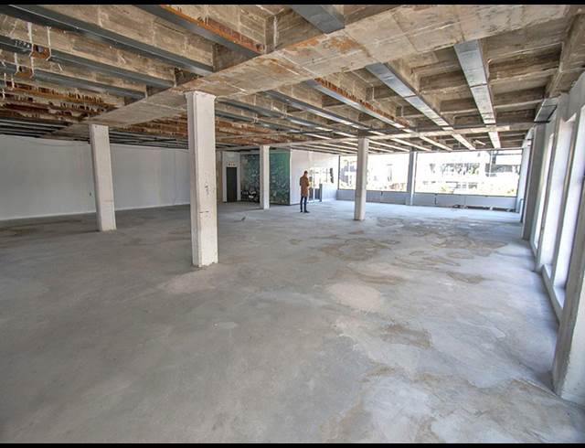 400M² SHOWROOM TO LET IN KRAMERVILLE