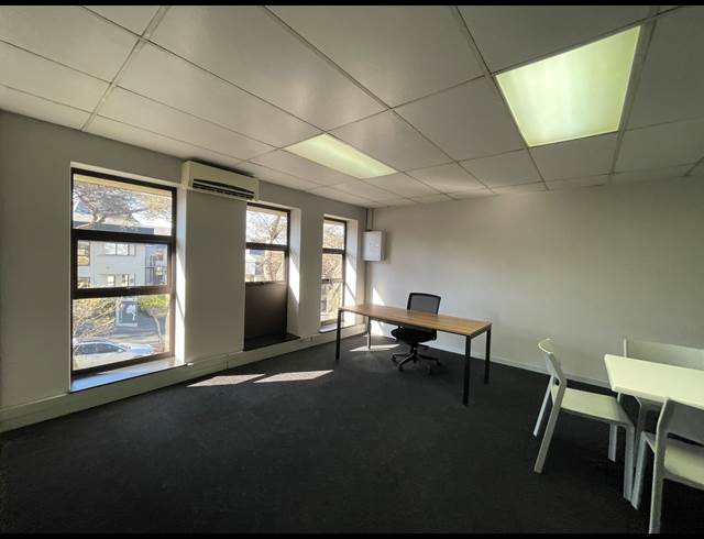 235M² OFFICE TO LET IN HURLINGHAM