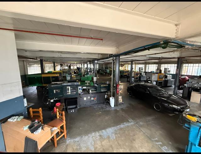 1,400M² BUILDING TO LET IN CROESUS