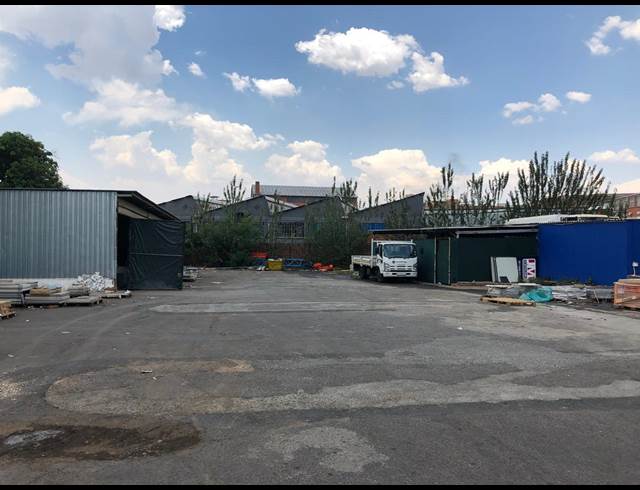 600M² INDUSTRIAL YARD TO LET IN BOOYSENS