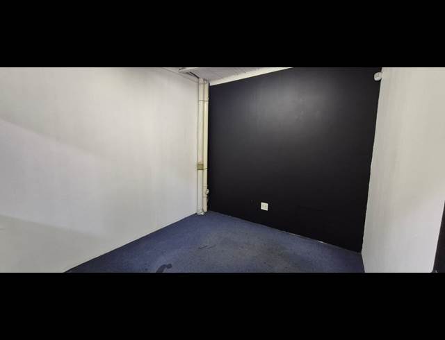 300M² WAREHOUSE TO LET IN ANDERBOLT