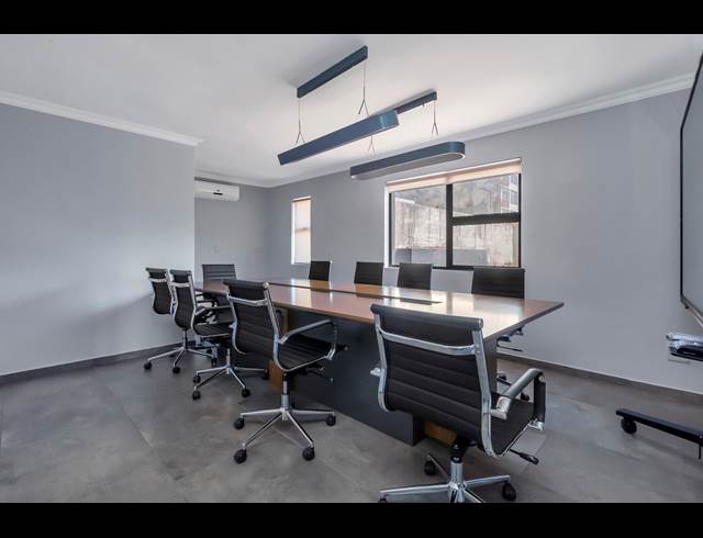 375M² OFFICE TO LET IN MELROSE