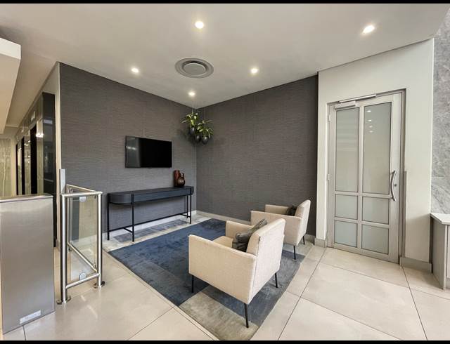 1,319M² OFFICE TO LET IN SANDTON CENTRAL