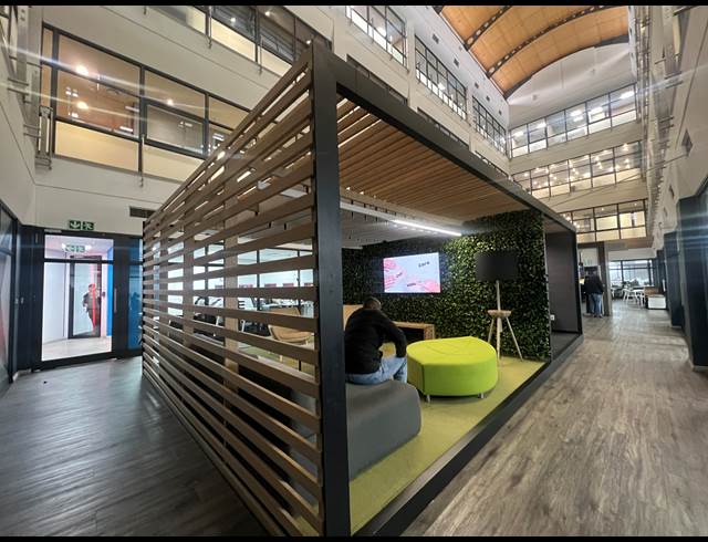 1,801M² OFFICE TO LET IN MELROSE ARCH