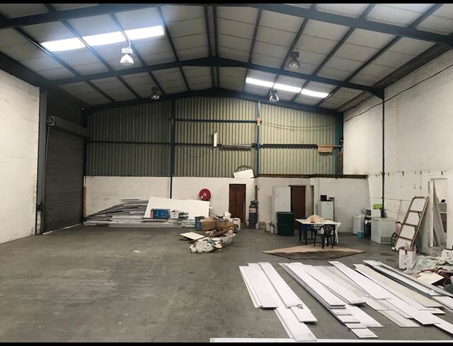 420M² WAREHOUSE RENTED IN STIKLAND