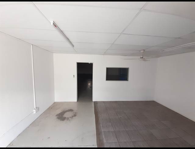 498M² WAREHOUSE TO LET IN HONEYDEW