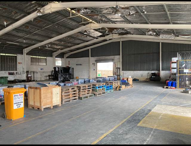 940M² WAREHOUSE TO LET IN WESTMEAD