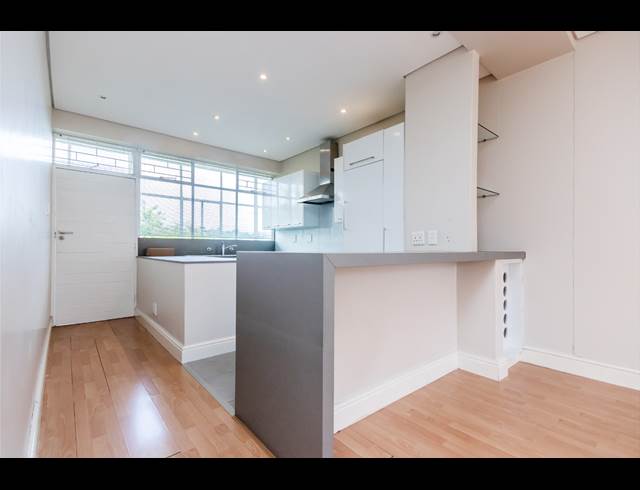 2 BEDROOM APARTMENT TO LET IN ATHOLL