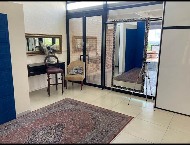 OFFICE PROPERTY TO RENT IN LONEHILL