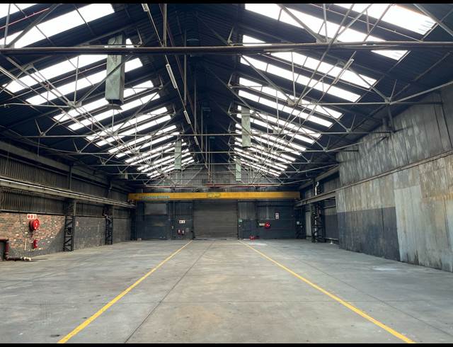 999M² WAREHOUSE TO LET IN ELANDSFONTEIN