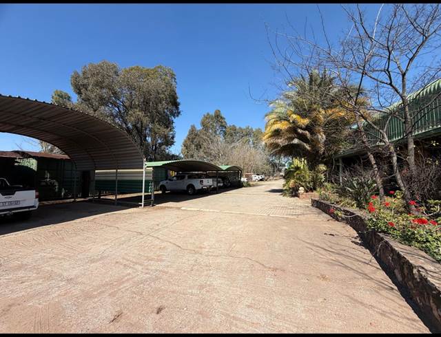 800M² WAREHOUSE TO LET IN CLAYVILLE