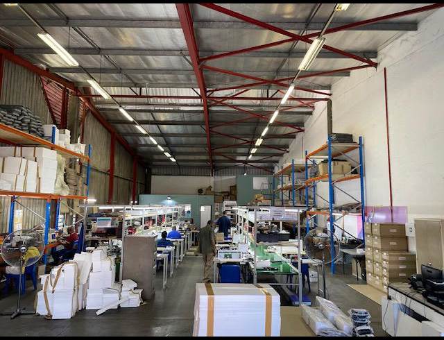 321M² WAREHOUSE TO LET IN SPRINGFIELD
