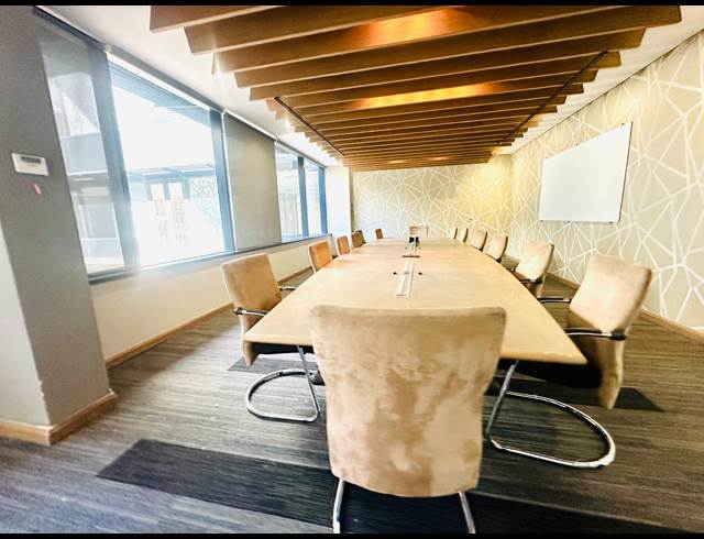 2,948M² OFFICE TO LET IN BRYANSTON