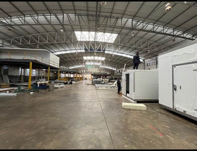 6,035M² WAREHOUSE TO LET IN ROOIHUISKRAAL