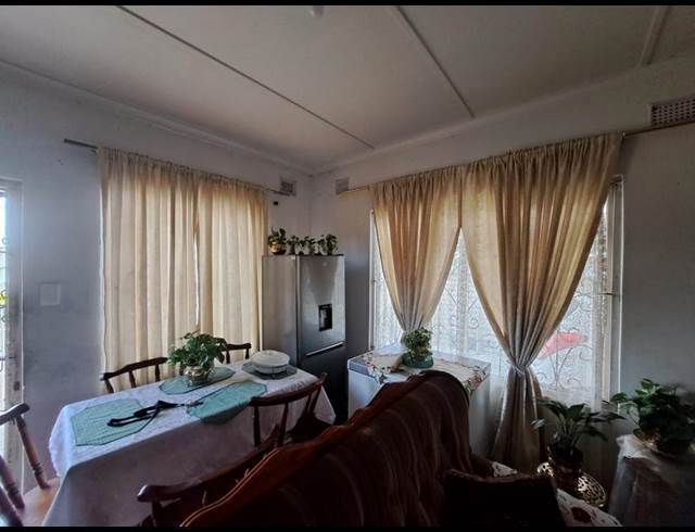 3 BEDROOM PROPERTY TO RENT IN PALMVIEW