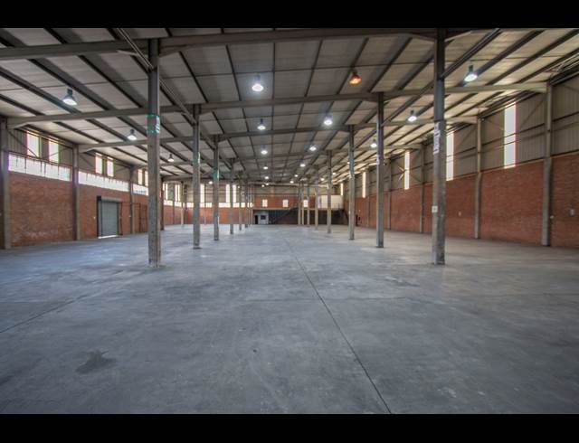 2,380M² WAREHOUSE TO LET IN KYA SANDS