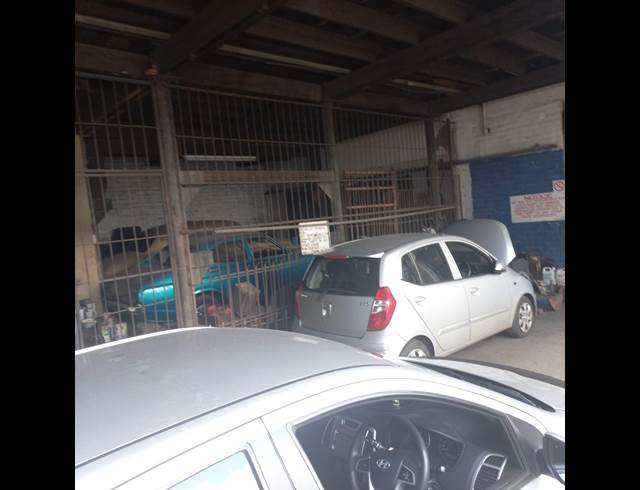 270M² WAREHOUSE TO LET IN CITY WEST