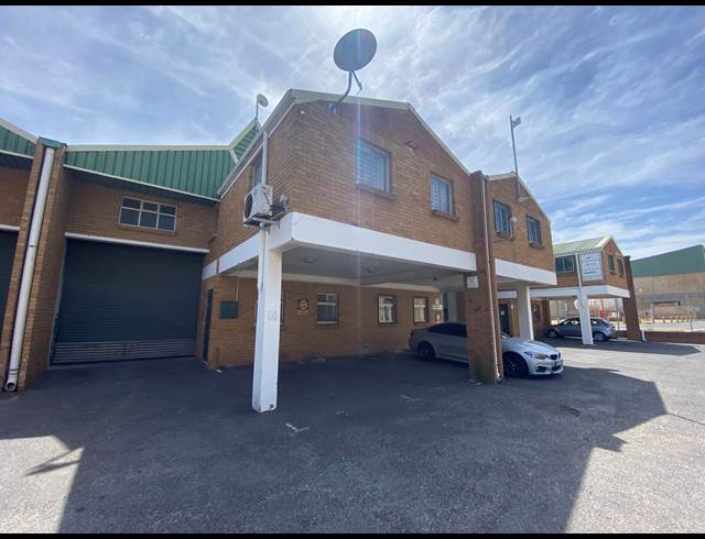 318M² WAREHOUSE TO LET IN MARCONI BEAM INDUSTRIA