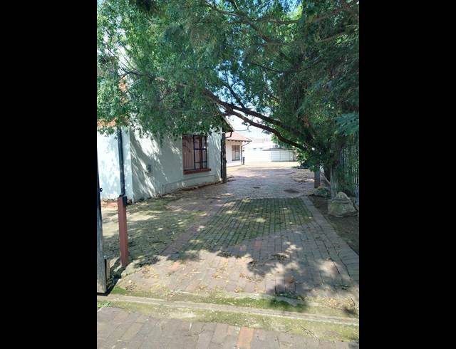 150M² OFFICE TO LET IN BARDENE