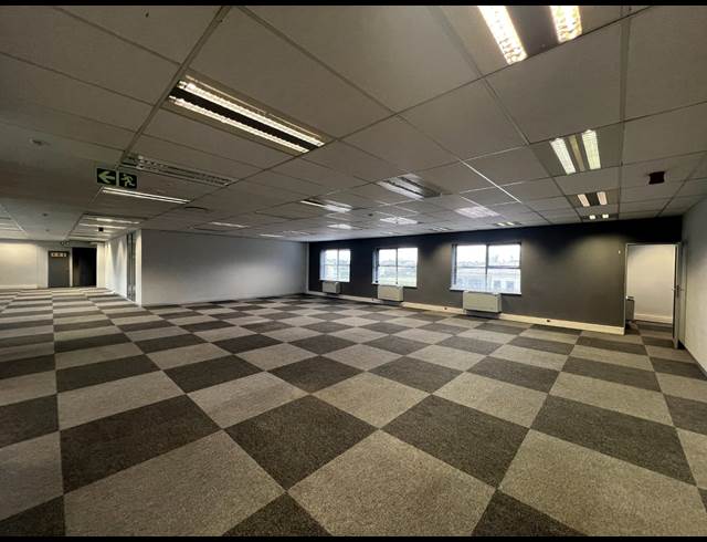 415M² OFFICE TO LET IN MOWBRAY
