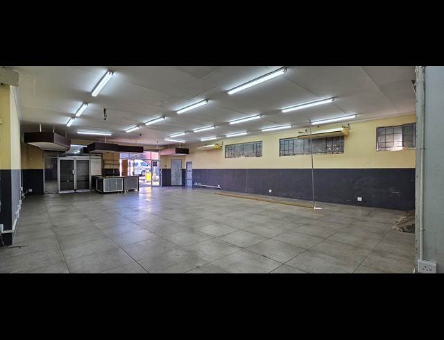 250M² RETAIL TO LET IN WHITE RIVER AH