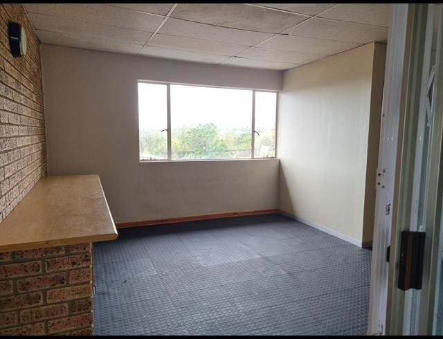 100M² OFFICE TO LET IN NELSPRUIT INDUSTRIAL