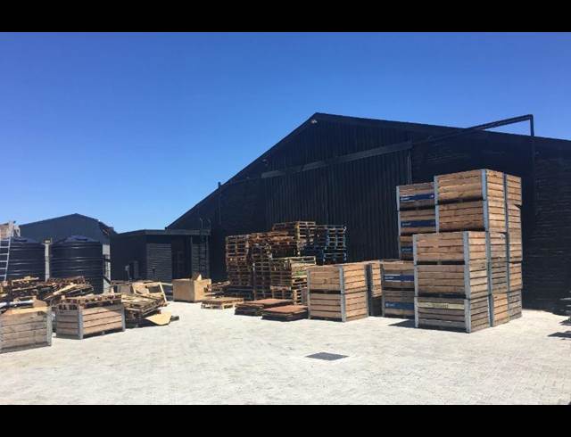 1,822M² WAREHOUSE RENTED IN EPPING INDUSTRIAL