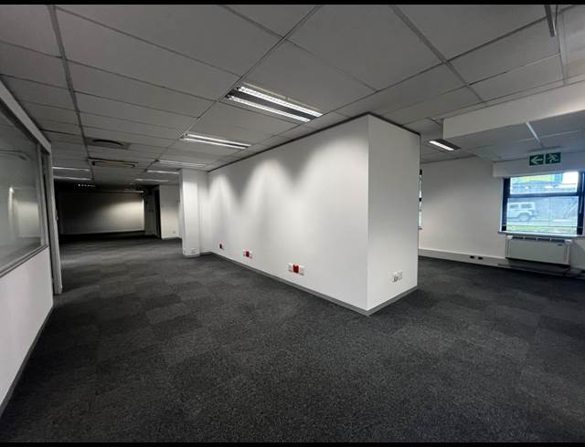 355M² OFFICE TO LET IN MOWBRAY