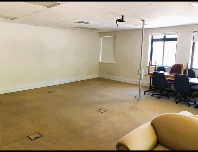 236M² OFFICE TO LET IN STEENBERG